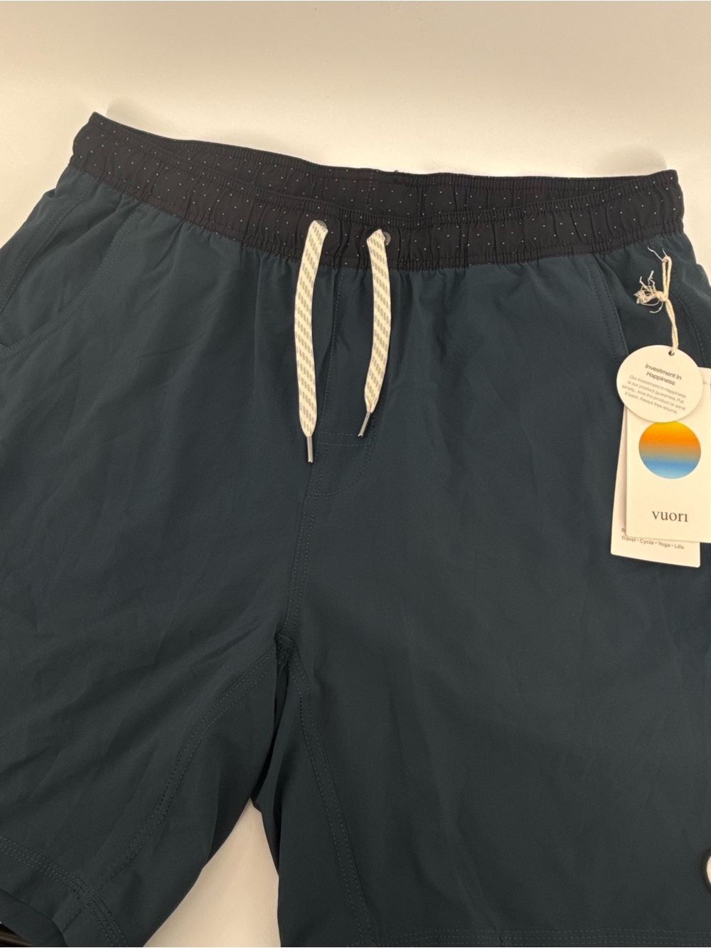 Vuori Kore Shorts Unlined V388 Mens XL Indigo 7.5” Stretch Athletic Gym